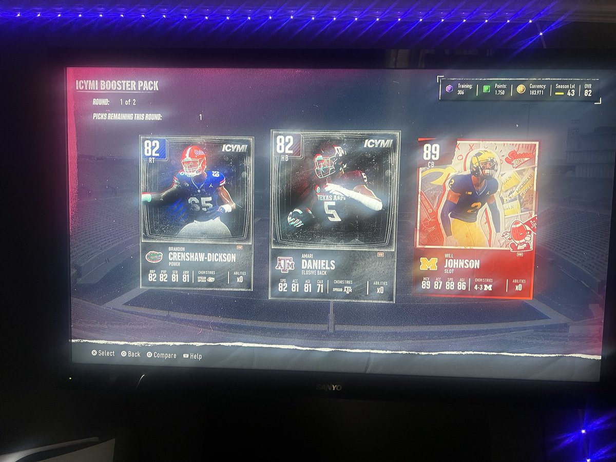 Stoced_'s tweet photo. @Zirksee Pulled will johnson and i didn’t get any of the cards from the pack help plz😑😭 https://t.co/xxQNtNhv3Y