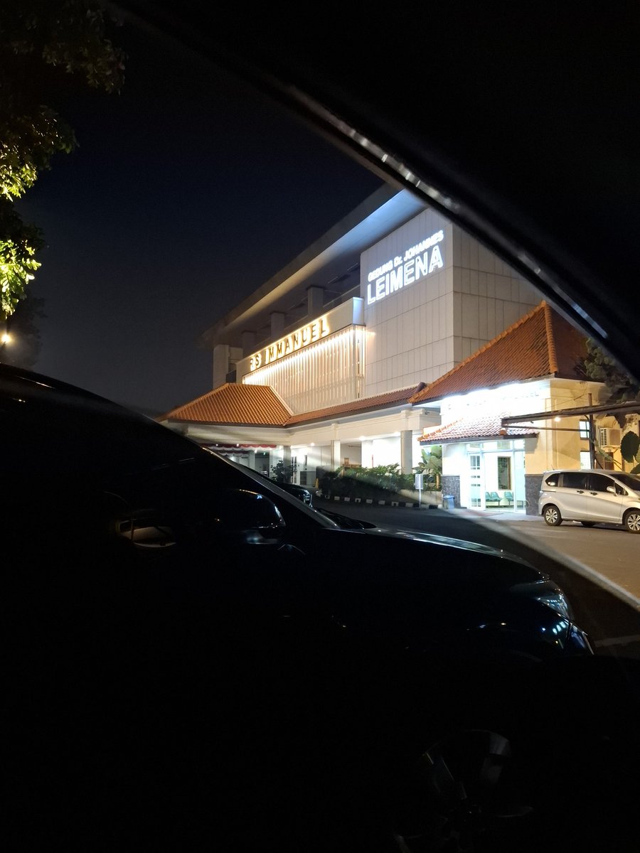 Jam 2an malam di malam pertama itiqaf, lulu di sini mah. Sama mama.. kita cari tempat buat mama bs ditindak lbh lanjut.. dr rs ke rs.. sakpol kemampuan kita mah..

Lulu kangen mama. Mama udah sukses. Semoga Lulu bisa kumpul kembali dgn mama kelak..