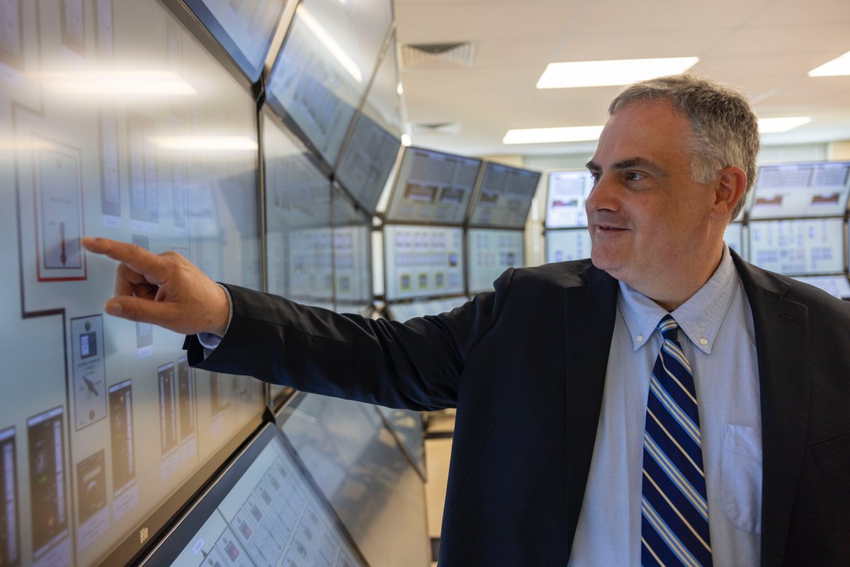 LSU Research (@lsuresearch) on Twitter photo Last week, #LSU VP Twilley and AVP Flake <a href="/LSUEngineering/">LSU Engineering</a> visited <a href="/INL/">Idaho National Lab</a> and the large group of LSU student interns working on energy and cybersecurity projects.
Learn more about a new LSU-INL collaboration with a $25M <a href="/ENERGY/">U.S. Department of Energy</a> grant: lsu.edu/mediacenter/ne…
#LSU #ScholarshipFirst Last week, #LSU VP Twilley and AVP Flake <a href="/LSUEngineering/">LSU Engineering</a> visited <a href="/INL/">Idaho National Lab</a> and the large group of LSU student interns working on energy and cybersecurity projects.
Learn more about a new LSU-INL collaboration with a $25M <a href="/ENERGY/">U.S. Department of Energy</a> grant: lsu.edu/mediacenter/ne…
#LSU #ScholarshipFirst
