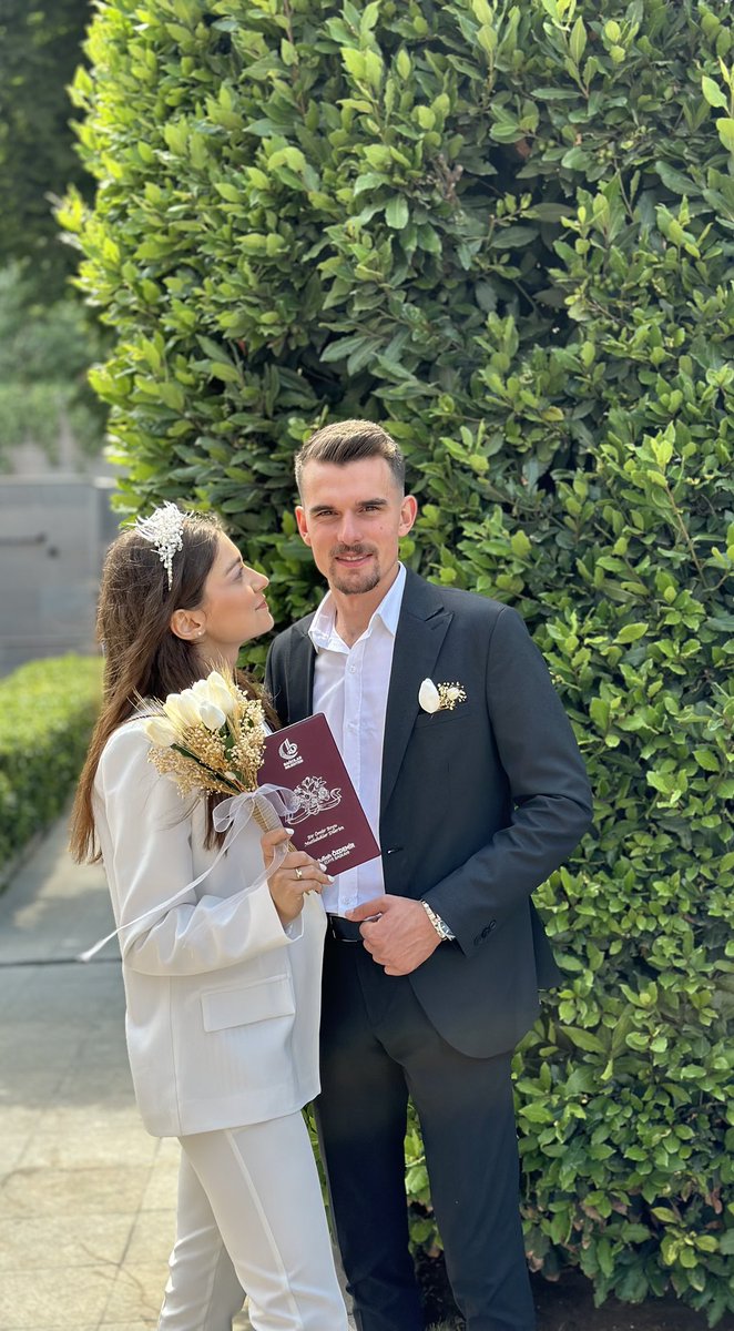 TugbaAcdal's tweet photo. Sana baktıkça güzellleştim..
Çiçek oldum, çocuk oldum,aşık oldum🤍
Mrs.Karataş✌🏻🌸 https://t.co/mvAlzEdlbv