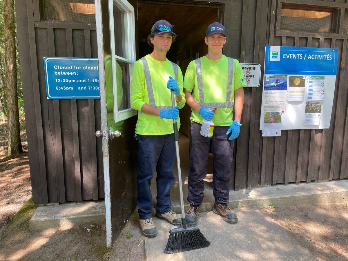 BonnecherePP's tweet photo. Bonnechere Provincial Park is hiring students to work maintenance this fall!

Campground maintenance duties include:
🌲 Cleaning campsites
🌲 Cutting grass
🌲 Cleaning washrooms
🌲 Minor repairs

To apply, send your resume to: Natasha.Stinson@ontario.ca by August 23, 2024. https://t.co/tA4f7km0U4