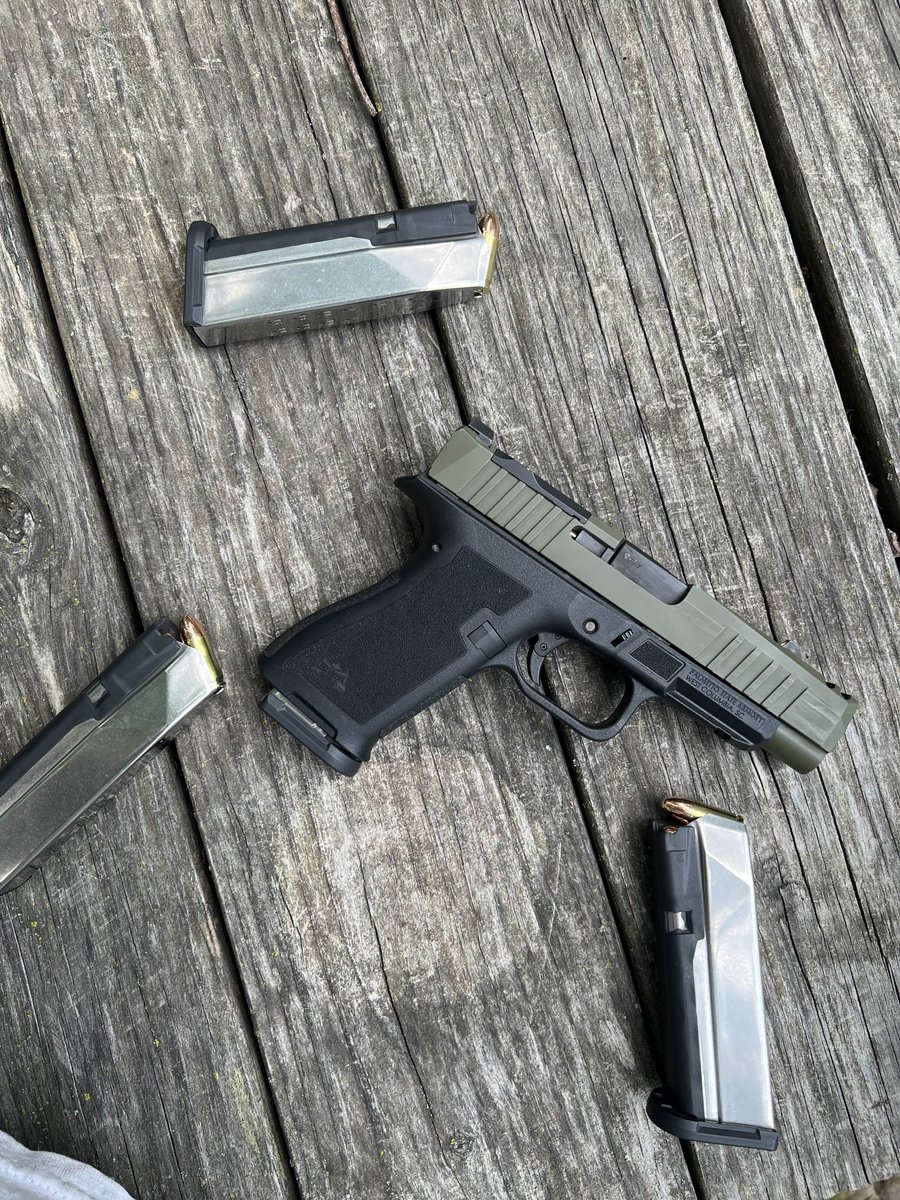 OakAmmoLLC's tweet photo. Looking for some Ammo? Check us out!! 9mm 124gr HP 50ct $18, 9mm 147gr SUBSONIC 50ct $13.75, 9mm 124gr RN 50ct $12.25, 300AAC 220gr SUBSONIC 90ct $58.50. Pick some up here ---> https://t.co/Eqdl88zHE4 @palmettoarmory #microdagger #9mm #300blk #subsonic #subsfordays #boolits #shooshers #suppressor