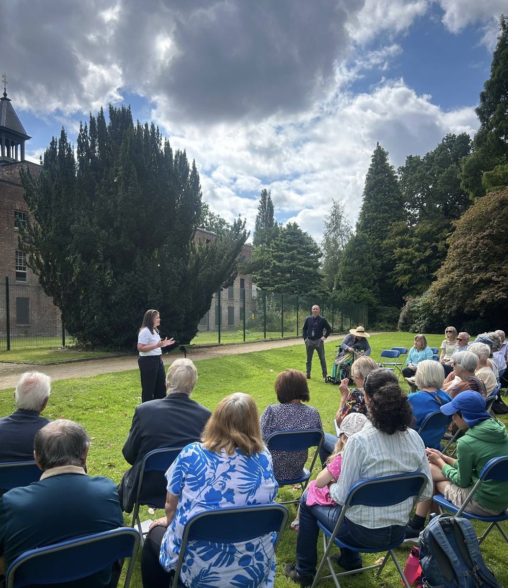 Kylie (@ky1iew) on Twitter photo The last 2 days have been the most brilliant way of extending #LoveParksWeek
Yesterday morning we came together to say a huge thank you to our wonderful volunteers, led by <a href="/AnnIgbon/">Cllr Lee-Ann Igbon</a>. We work with over 200 groups across the City to maintain, activate & improve “Our Parks” 🙌
🧵 The last 2 days have been the most brilliant way of extending #LoveParksWeek
Yesterday morning we came together to say a huge thank you to our wonderful volunteers, led by <a href="/AnnIgbon/">Cllr Lee-Ann Igbon</a>. We work with over 200 groups across the City to maintain, activate & improve “Our Parks” 🙌
🧵