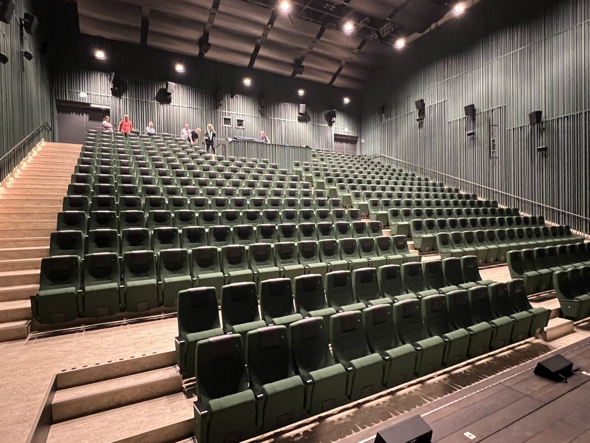 sim_indheritage's tweet photo. Idag visades konferensanläggningarna inför TICCIH-kongressen 2025 i Kiruna för TICCIHs ordförande och generalsekreterare. https://t.co/rEp5dGXJOS