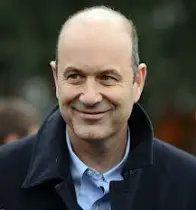 Manejar no es un derecho, es una responsabilidad. Sólo alguien que no está dispuesto a cumplir las normas de tránsito puede pretender que la licencia de conducir dure para siempre.
#SeguridadVial