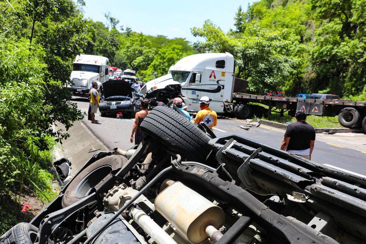 Diario El Salvador tweet media
