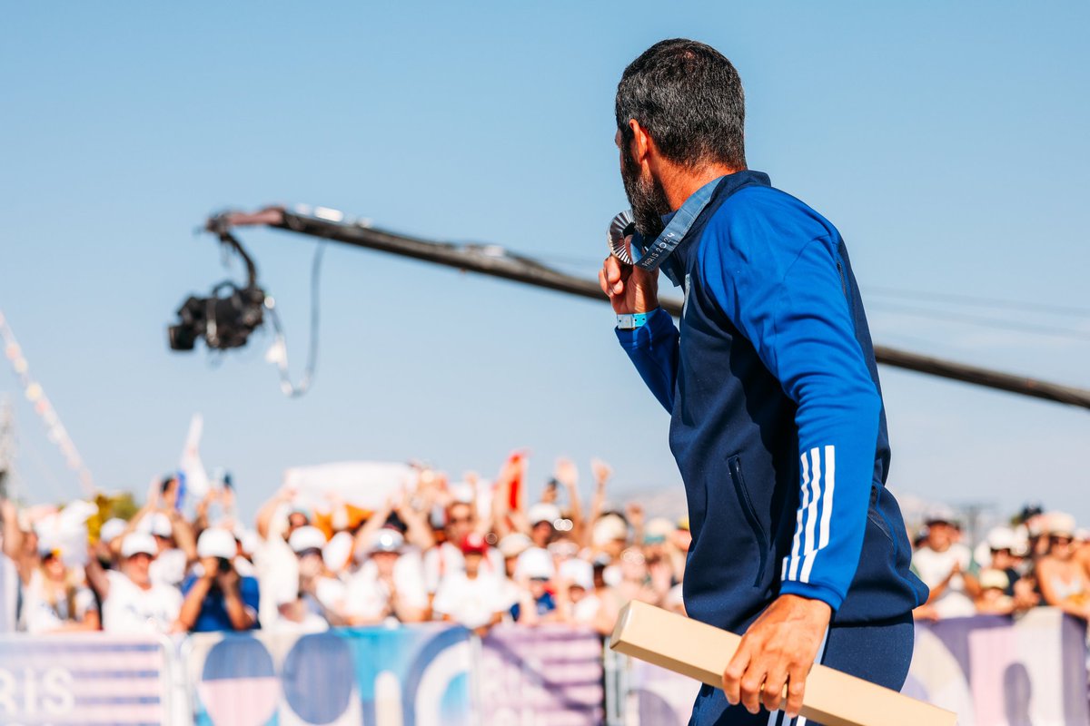 PavlosKontides's tweet photo. 🥈 Words are not enough to describe the feeling...

📷 @SailingEnergy 

#PKteam #sailing #Olympics #OlympicGames ##Paris2024 #teamcyprus 🇨🇾 https://t.co/r9sF4CeLDV