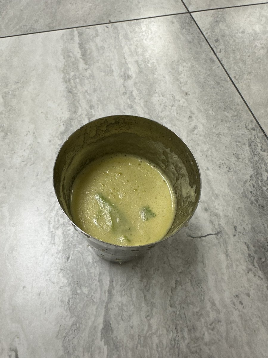 imrenkaursahota's tweet image. It doesn’t look so appetizing, but it was the best juice I have ever tried…

#juice #celery #health