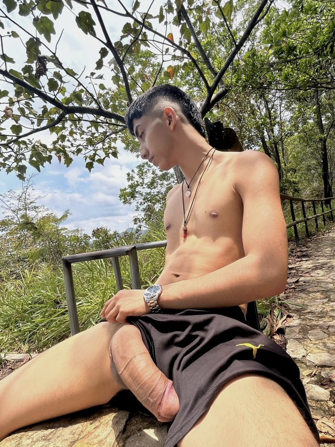 ethanof00's tweet photo. I want to break an ass🍑  give me yours😈

retweet and I write to you privately🍆💦💦

 new account. help me giving 😈 and subscribe to my onlyfans promotion 50% OFF👇👇👇

https://t.co/V246cAgyka https://t.co/kmHkjSHenF