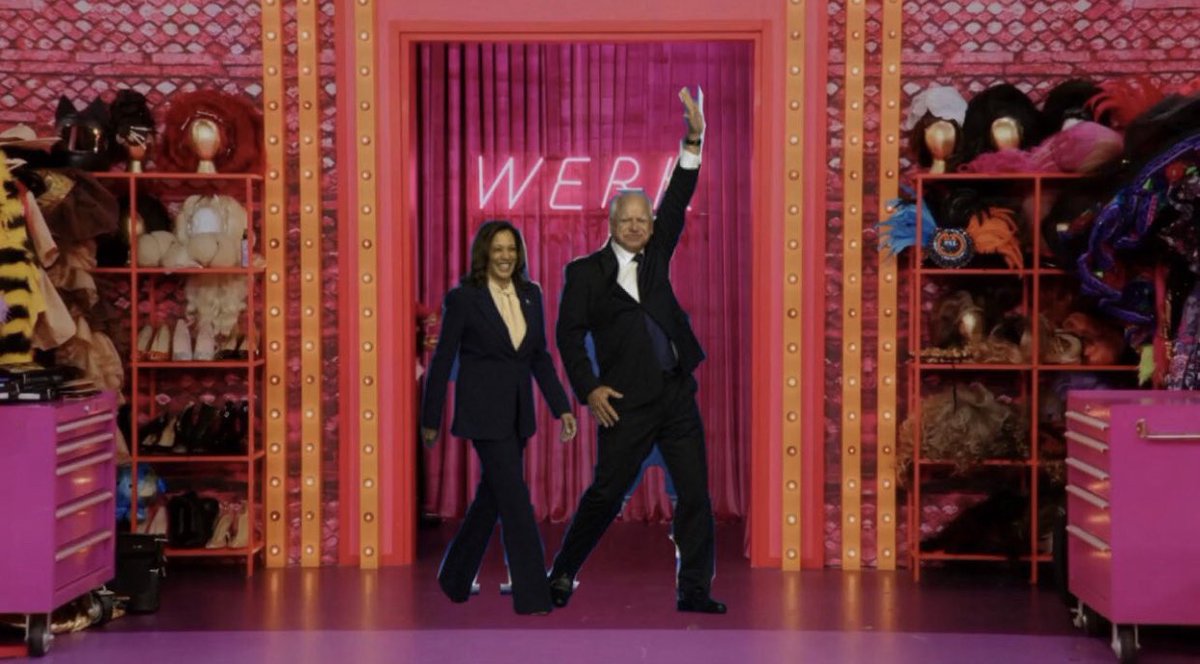 PonyboyDj's tweet image. Frock the vote! #updo