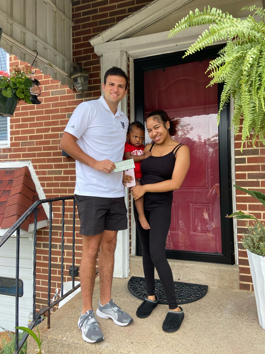 We are so thankful for the opportunity to present Aniya with a scholarship to fully cover the remainder of her tuition costs in order to finish her college degree.

Thank you to everyone who donated to make this possible!