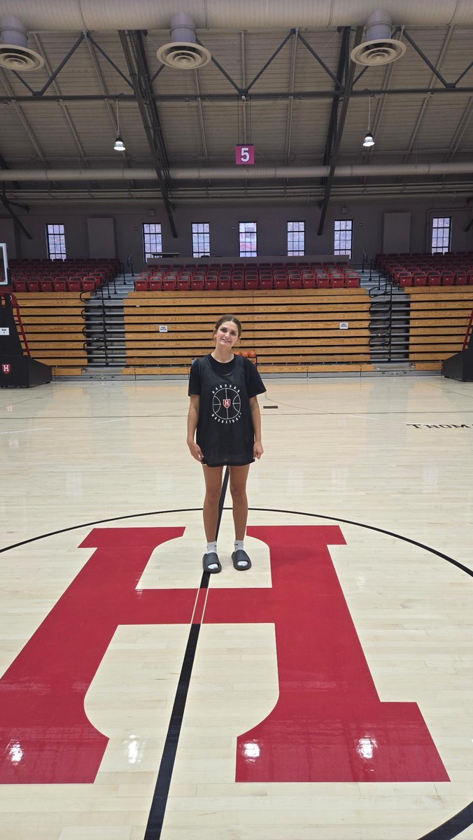 kendallwallace0's tweet photo. So thankful to be able to attend the @HarvardWBB camp!! I learned a lot and had a great time thank you for the invite!
@phoenixselect @RRWBBboosters https://t.co/odAZnMezep