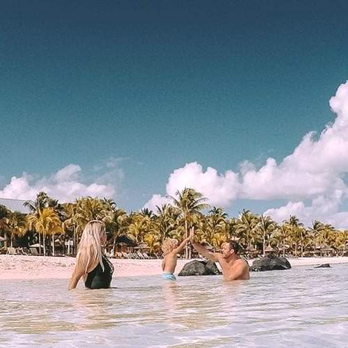 beachtag's tweet photo. Destination: Happy!
📍Victoria Beachcomber Resort & Spa
- enjoys an idyllic setting on the west coast of Mauritius.
Victoria Beachcomber itself is ideal for couples or families as it brings together lovely surroundings, spacious rooms https://t.co/n8fKg88I5a