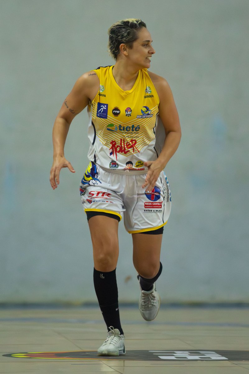 Mais 1️⃣7️⃣ pontos na conta da Thaissa!💙💛

​📸: @gui_clicks

#CampeonatoPaulista
#BasqueteFeminino
#BasqueteCatanduva
#WomensBasketball
#BAXCatanduva
#Basketball