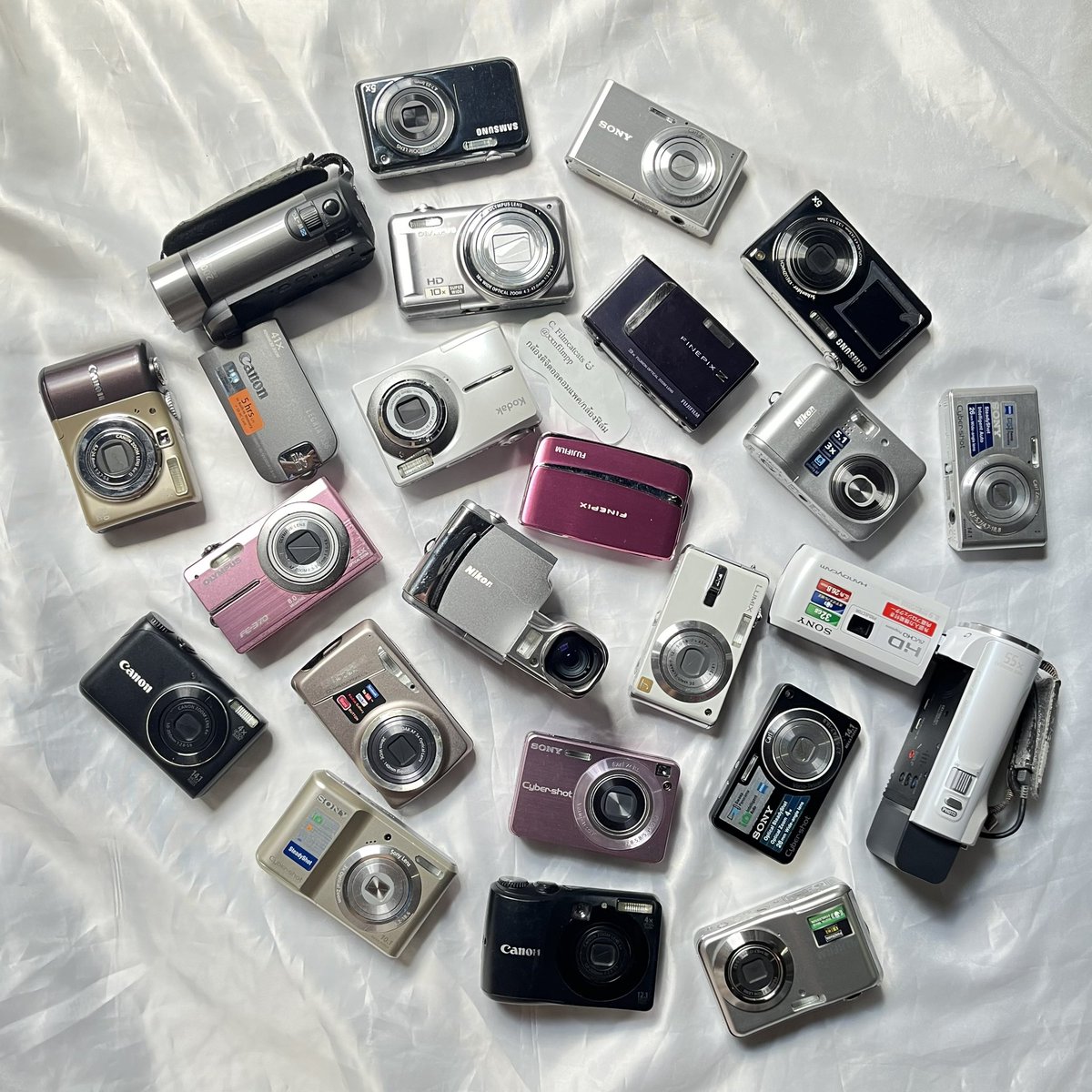 กล้องดิจิตอล digicam 90's tweet media