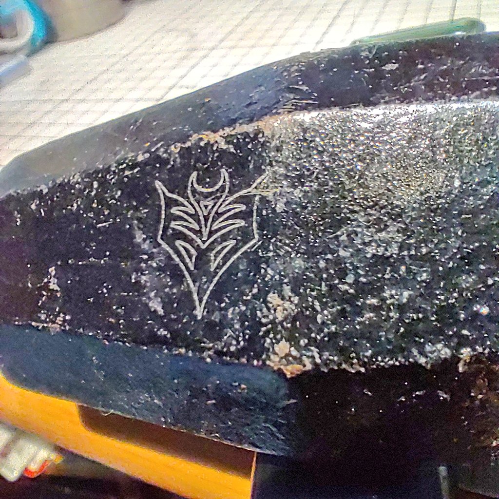 kawack_sticker's tweet image. 工具（ハンマー）に焼き入れ🔥
工具とかは過酷な環境にさらされるんで、塗装とかステッカーだとすぐにとれてきますよね…
焼いてしまえば😏👍
amzn.to/4dKY47I
#レーザー彫刻機
#aufero
#auferolaser1