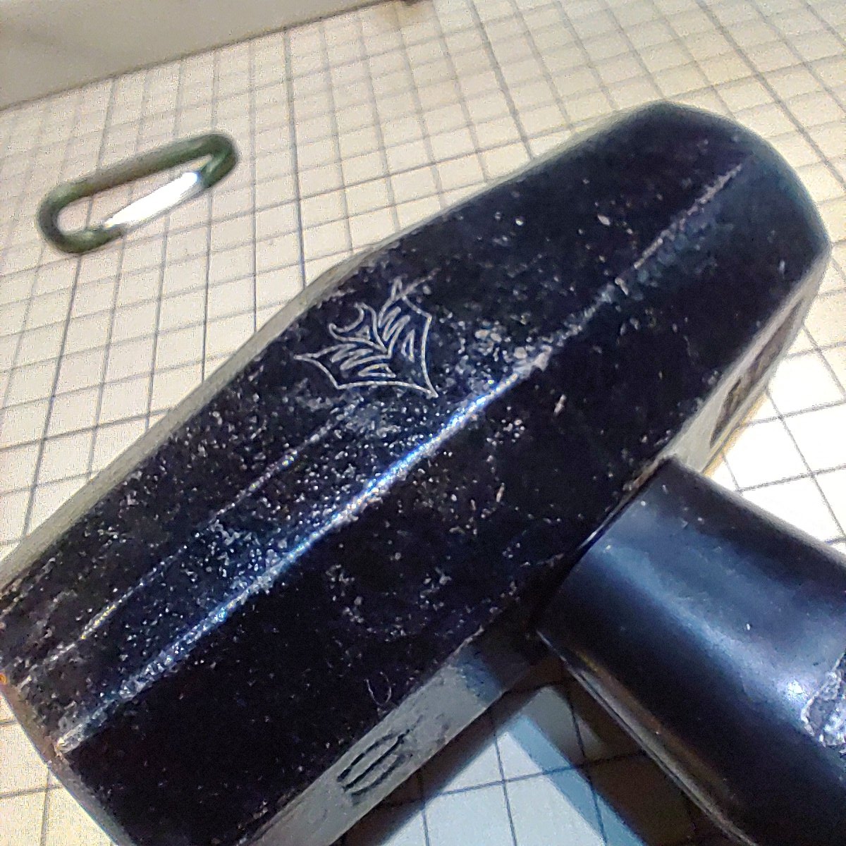 kawack_sticker's tweet image. 工具（ハンマー）に焼き入れ🔥
工具とかは過酷な環境にさらされるんで、塗装とかステッカーだとすぐにとれてきますよね…
焼いてしまえば😏👍
amzn.to/4dKY47I
#レーザー彫刻機
#aufero
#auferolaser1