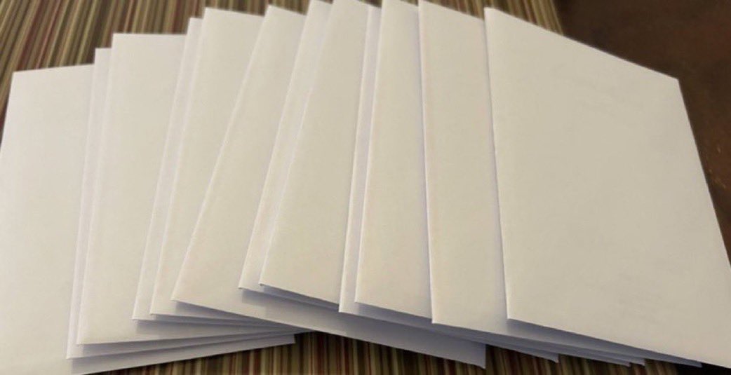 ORIOLES WIN!!! Like retweet and follow! I’ll select one lucky winner tomorrow during the game to receive a mystery card! It will be one of these 11. #Birdland    (NOTE ALL CARDS WILL SHIP 8/19 sorry I’m on vacation again gang)