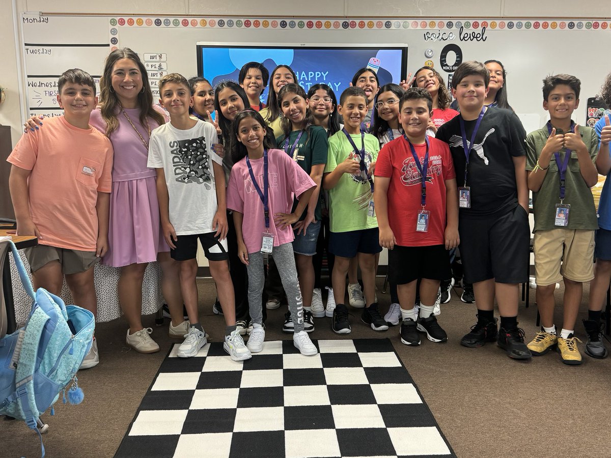 First day, best day! 🤩💜 #5thbilingual