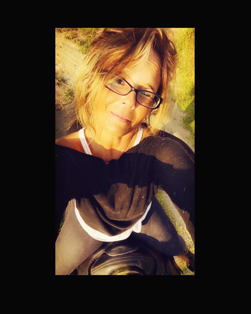 lyndsey_mckeown's tweet image. First trail ride! Go from work to horse! Best work days! 

I think Sammy was more interested in her than she is of him! 

#gettingtoknoweachother #buildingapartnership