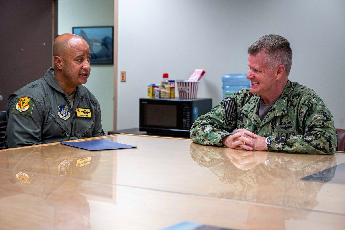 #USINDOPACOM Commander Adm. Samuel J. Paparo visited <a href="/HiAirGuard/">Hawaii Air National Guard</a>, to underscore the importance of stewardship and investing in the strength of our communities in #Hawaii.

📍#UnitedStates