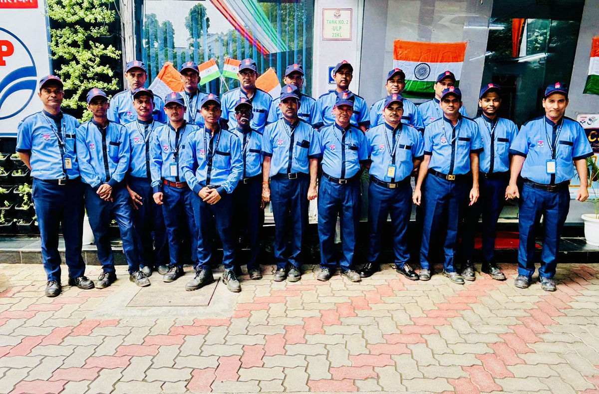 Hardik Batra (@hardik_hpcl) on Twitter photo To mark #PartitionHorrorsRemembranceDay a digital exhibition organised at Hemkunt SS, Jangpura & Batra Car care, Humayun Road in remembrance of all affected.
Exhibition graced by Sh. Yogendra Pankholi CGM BOI. <a href="/HPCL/">Hindustan Petroleum Corporation Limited</a> <a href="/hpcl_retail/">Mera HP Pump</a> <a href="/Rg03Goel/">Rajeev Goel</a> <a href="/NZ_HPCL_Retail/">NZ_HPCL_Retail</a> <a href="/anju_misra/">Anju Jai Misra</a> <a href="/Avinashhpcl/">Avinash Jain</a> To mark #PartitionHorrorsRemembranceDay a digital exhibition organised at Hemkunt SS, Jangpura & Batra Car care, Humayun Road in remembrance of all affected.
Exhibition graced by Sh. Yogendra Pankholi CGM BOI. <a href="/HPCL/">Hindustan Petroleum Corporation Limited</a> <a href="/hpcl_retail/">Mera HP Pump</a> <a href="/Rg03Goel/">Rajeev Goel</a> <a href="/NZ_HPCL_Retail/">NZ_HPCL_Retail</a> <a href="/anju_misra/">Anju Jai Misra</a> <a href="/Avinashhpcl/">Avinash Jain</a>