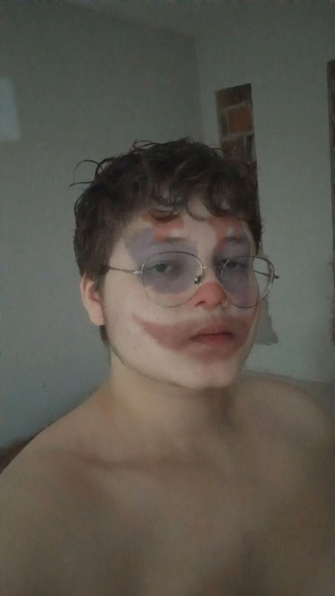 mathmete_'s tweet image. voltei com o mais temido: 
o filtro de palhaço