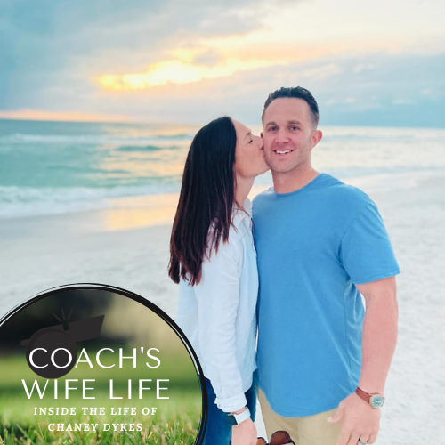 CoachsWifeLife1's tweet photo. 🎙New Episode!!🎙

Chaney Dykes (@chaney_lynn), wife of @Yankees Assistant Hitting Coach @CaseyDykes joins @KristenEargle to kick off year SEVEN of the podcast and takes us behind the scenes into that MLB life!!!

📺 Watch on YouTube: https://t.co/UO5l3EiBRE
🎧 Listen on Apple Podcasts: https://t.co/UThh2e7Jv6
🎧 Listen on Spotify: https://t.co/bcDJVjYOLa
📩 Sign up for the free newsletter: https://t.co/tQ5MY4HJCi
👉 Presented by @D1Relocation and @RulerofHopeOrg