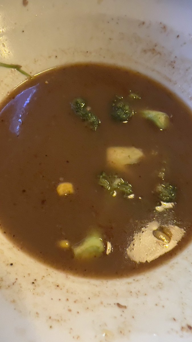 evilpotionmaker's tweet photo. I don't want to hear any more men calling themselves 'simps' unless they are PICKING THE FAT OUT OF THEIR GIRLS SOUP for her (it's gross and slimy) https://t.co/4FhOZP4OIu