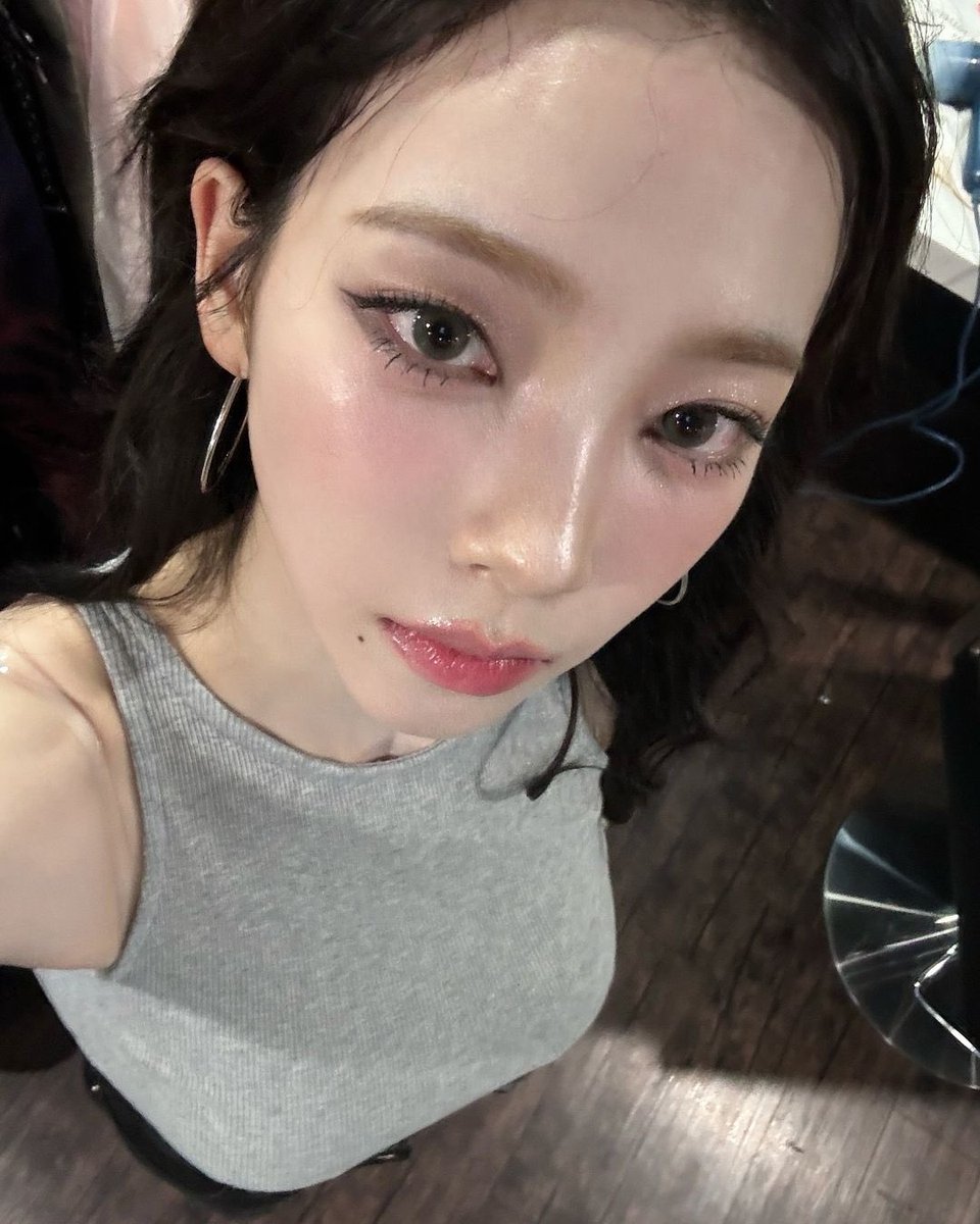 kennzlay's tweet image. ⠀⠀⠀⠀⠀⠀
⠀⠀
                           I hate school

⠀⠀⠀