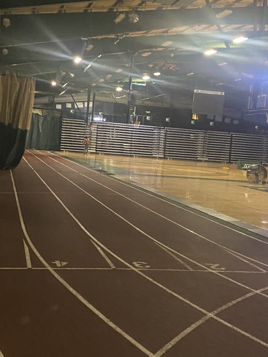 10 pm on Wednesday night with our team on a scheduled break and @William5Sydnor is getting up shots. You can’t teach being obessed with the game and the process. We are so excited to have Will in Riverdale.