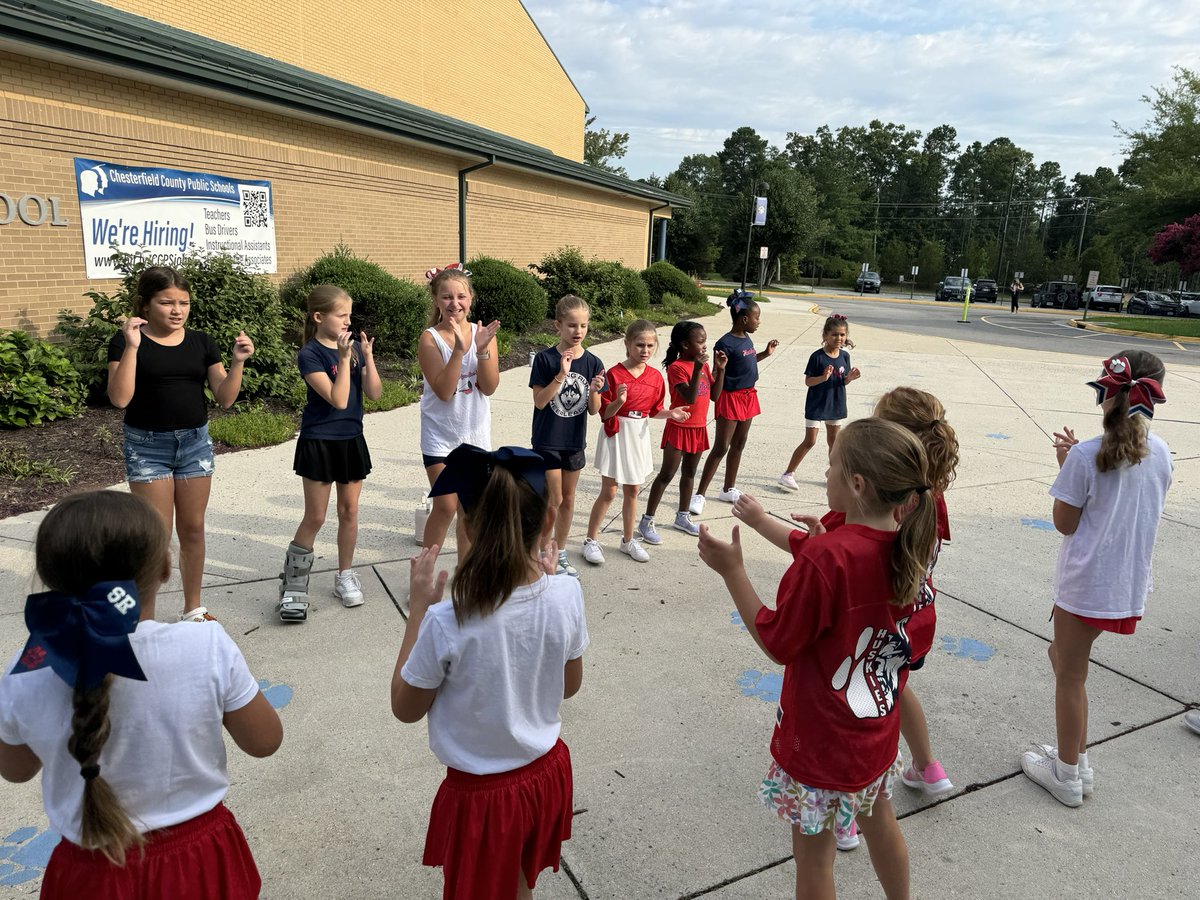 Our cheerleaders helped to welcome our teachers back to school this week #springrunfun @ccpsinfo