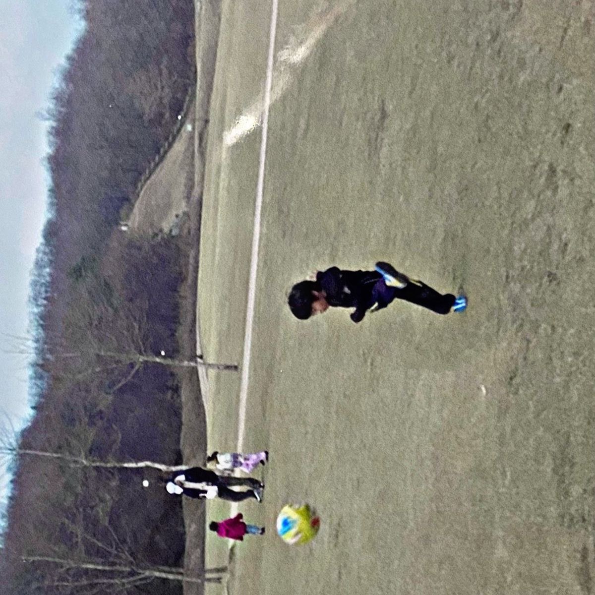 swlovezone's tweet photo. sunwoo on the field….🤍⚽️ https://t.co/EIgCR0ehuG