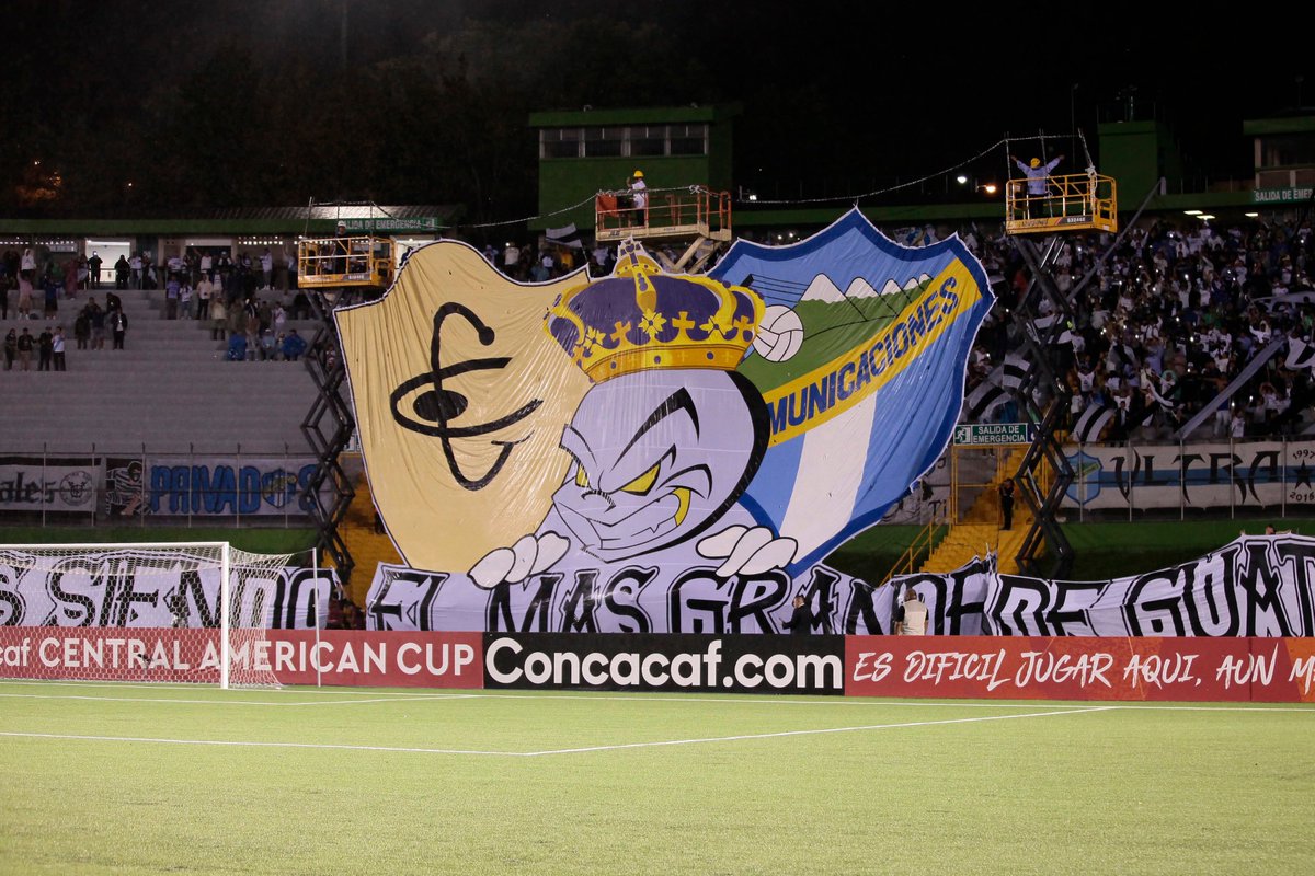 CremasOficial's tweet photo. 75 años siendo el más grande de Guatemala 👻🔥 https://t.co/OpQyrn2HQG