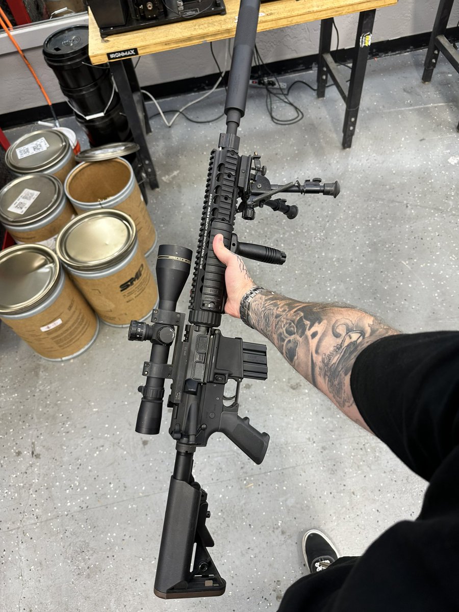 smoking_dart's tweet photo. Yes I did do that 

arm isn’t me, but the gun is 😎

#mk12 #rifle #gun #guns #2a #lonesurvivor #seals https://t.co/ejldWmMcg8