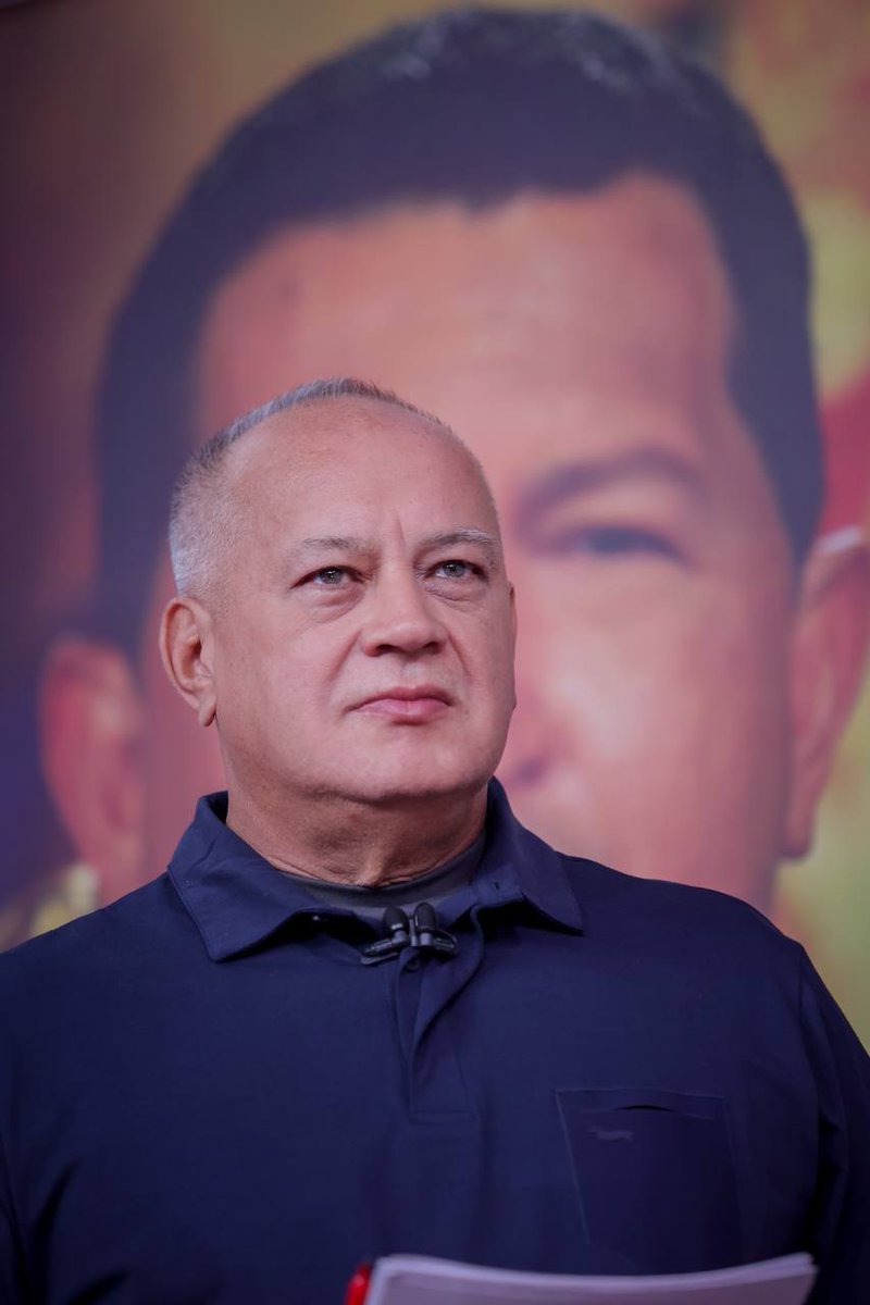 #EnVivo | <a href="/dcabellor/">Diosdado Cabello R</a>: Si usted no tiene nada que decir, métase la lengua en el bolsillo, porque lo que está en juego es la paz de Venezuela; y cuando usted pone en su boca el mismo discurso de la extrema derecha fascista, usted no le está haciendo bien a la paz del país.