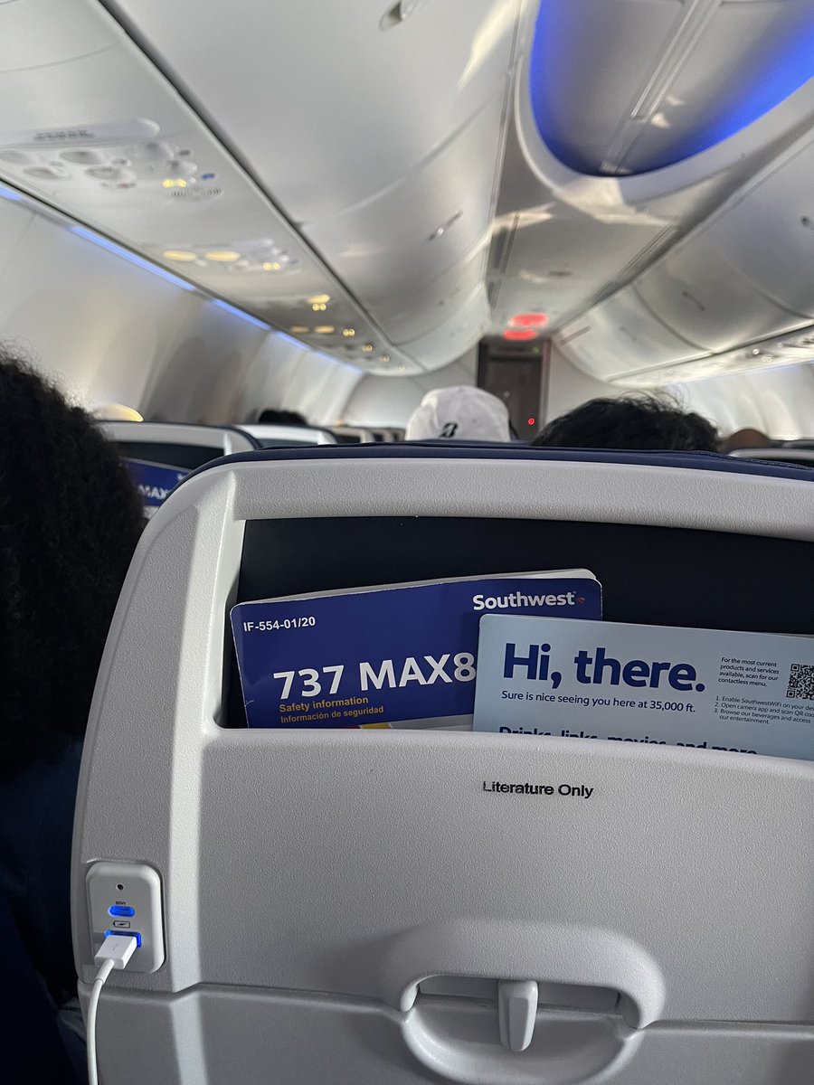 Ok <a href="/SouthwestAir/">Southwest Airlines</a>!  Enjoyed the power outlets, comfy seats, music and ambiance today!