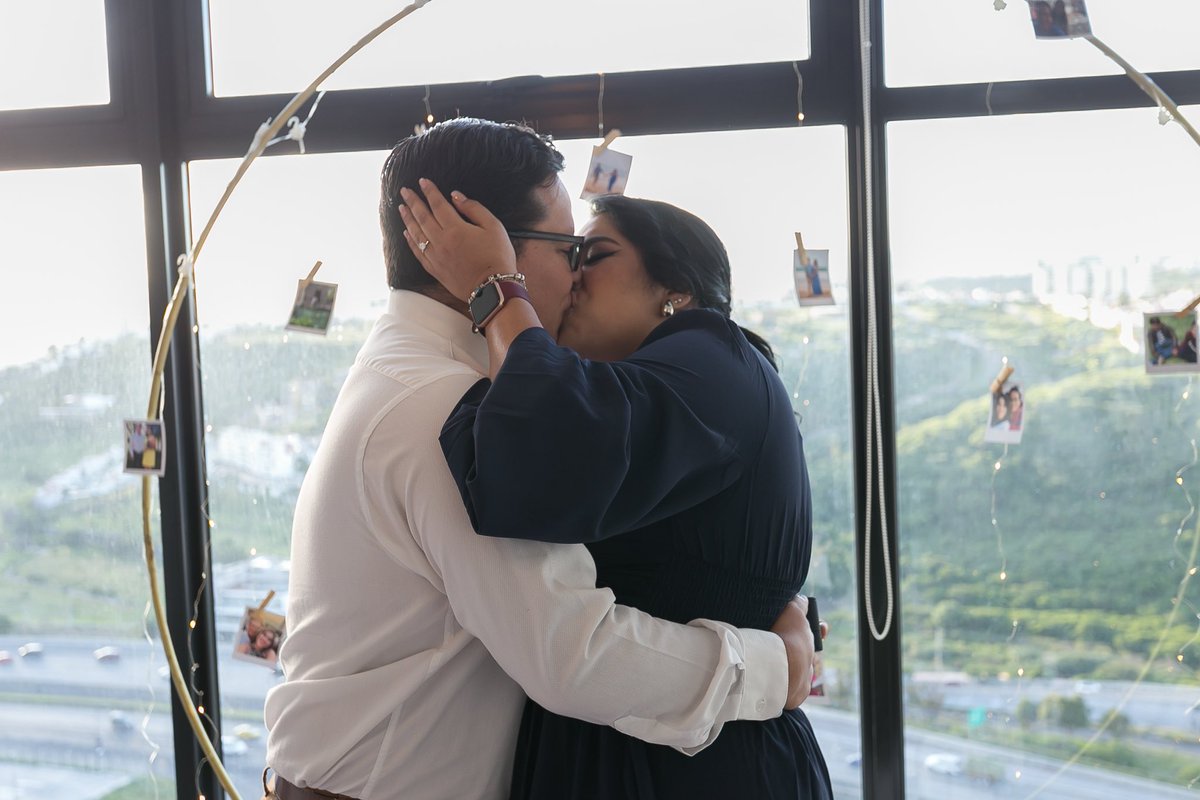 lizelads's tweet photo. Un sueño hecho realidad 😭💍🤍 me caso con el hombre de mi vida, te amo Rick 🫀 https://t.co/QXjSdnpUC2