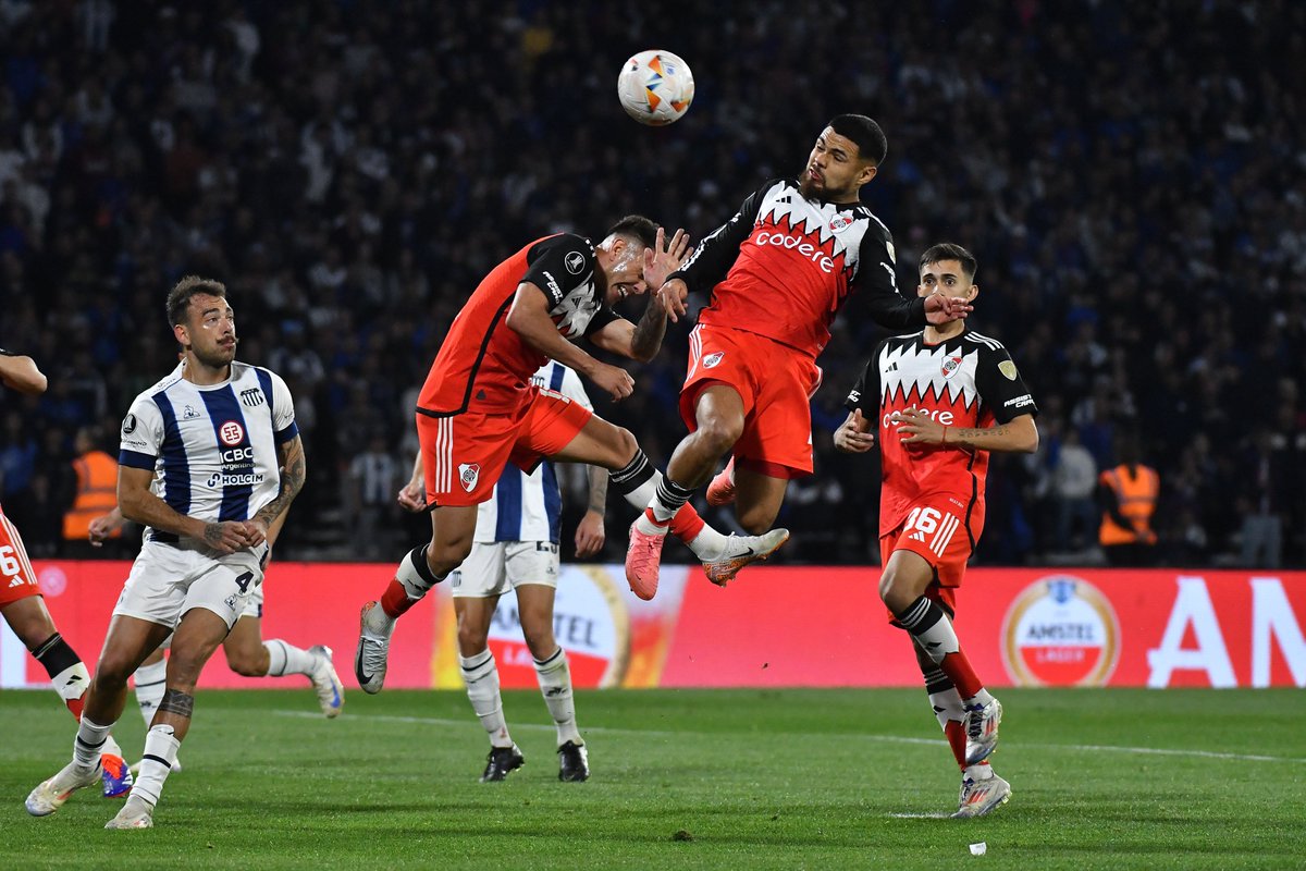 #RiverPIate ⚪🔴⚪ tweet media