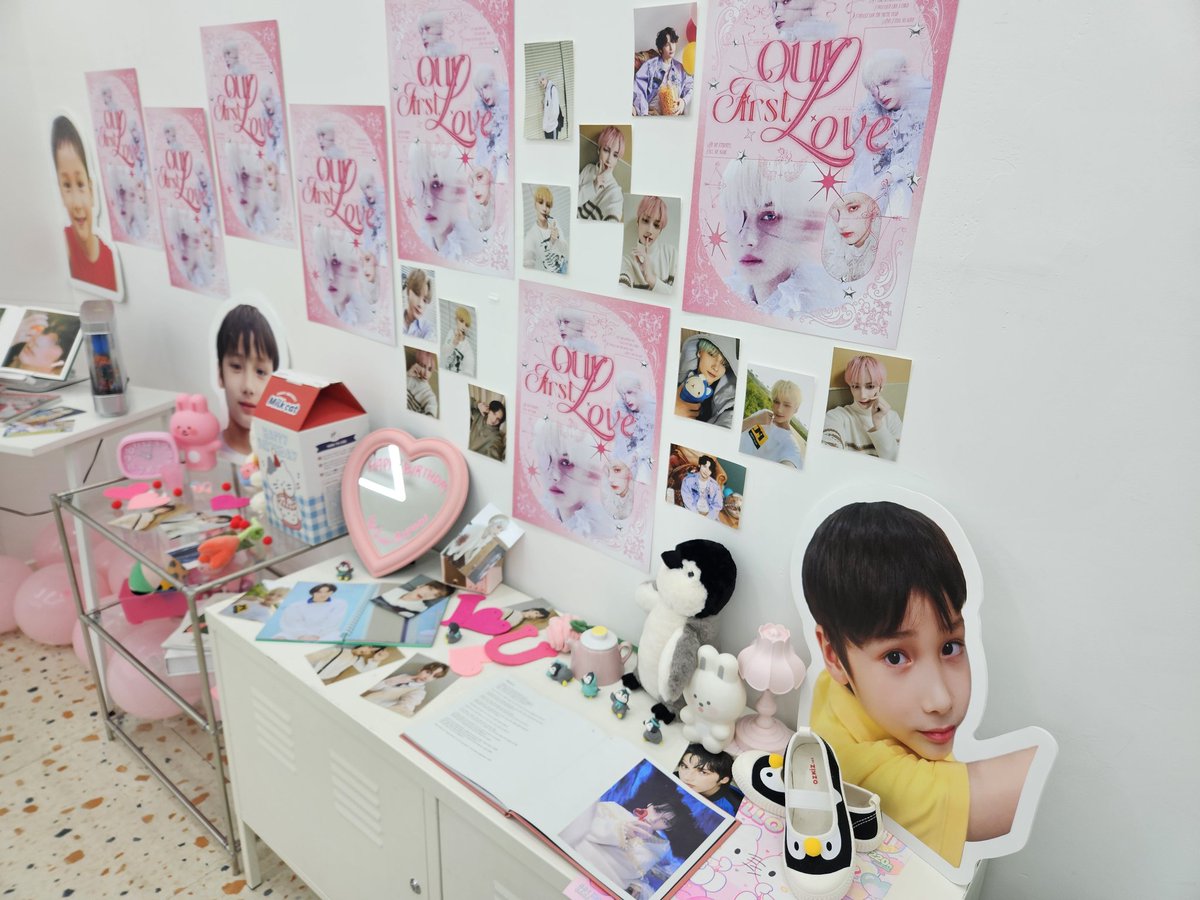 ningrangdan's tweet photo. #OUR_FIRST_LOVE_휴닝카이

애기때의 휴닝이와 가챠뽑기..네컷까지 알찼습니다.
늦게 가서 혼자 카이를 독차지한 기분이었어용ㅋㅋㅋ https://t.co/7czAhHcgRo