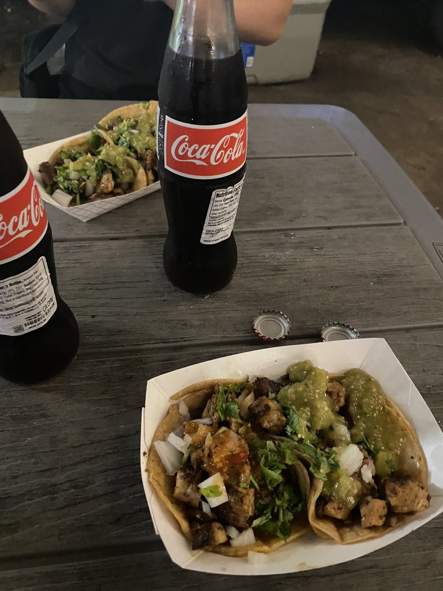 tomidaeiki's tweet photo. #Hawaii #day1 #808tacos #cvs https://t.co/cMfJlYbXGg
