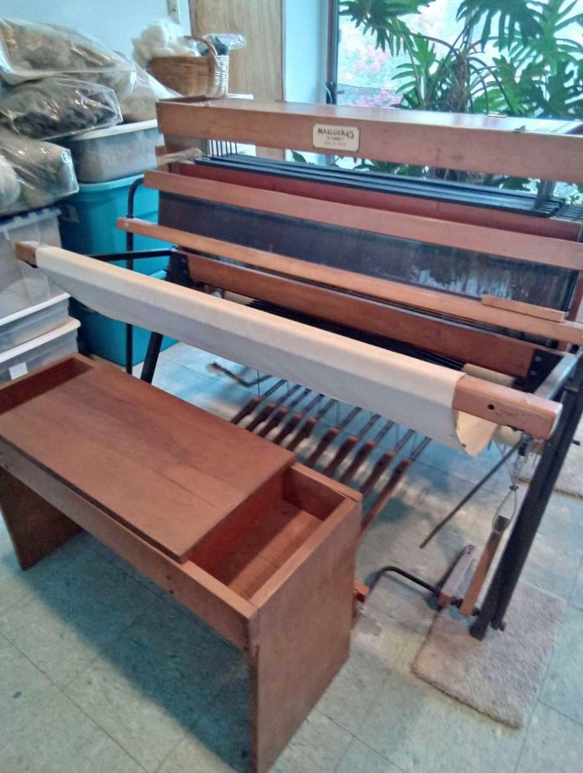Got a table loom in May to see if I’d enjoy weaving, thought that maybe if I liked it enough I’d keep an eye out for floor looms at next year’s Sheep&amp;Wool…
Cut to me three months later planning to get this 👀