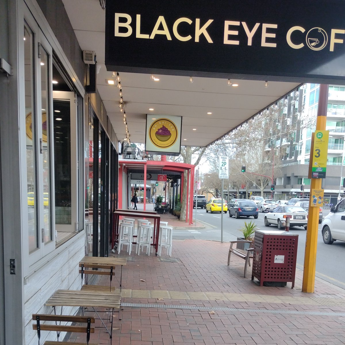 softgrow's tweet photo. @CityofAdelaide
Complaint number 10234289 Outdoor dining furniture against building alignment, nuisance for everyone, hazard for #visuallyimpaired, O'Connell Street #NorthAdelaide
@ArmaniZadeh
😕 https://t.co/aiJOp3yPcO
