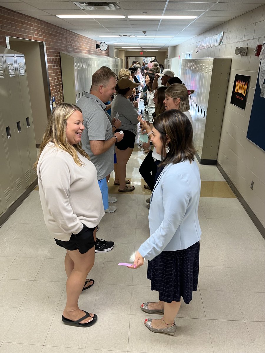 Strengths “Speed Dating” as part of our #CliftonStrengths professional development. Sharing our top 5 strengths with each other, switching every 40 seconds. #freemanstrengths #freemanfalcons