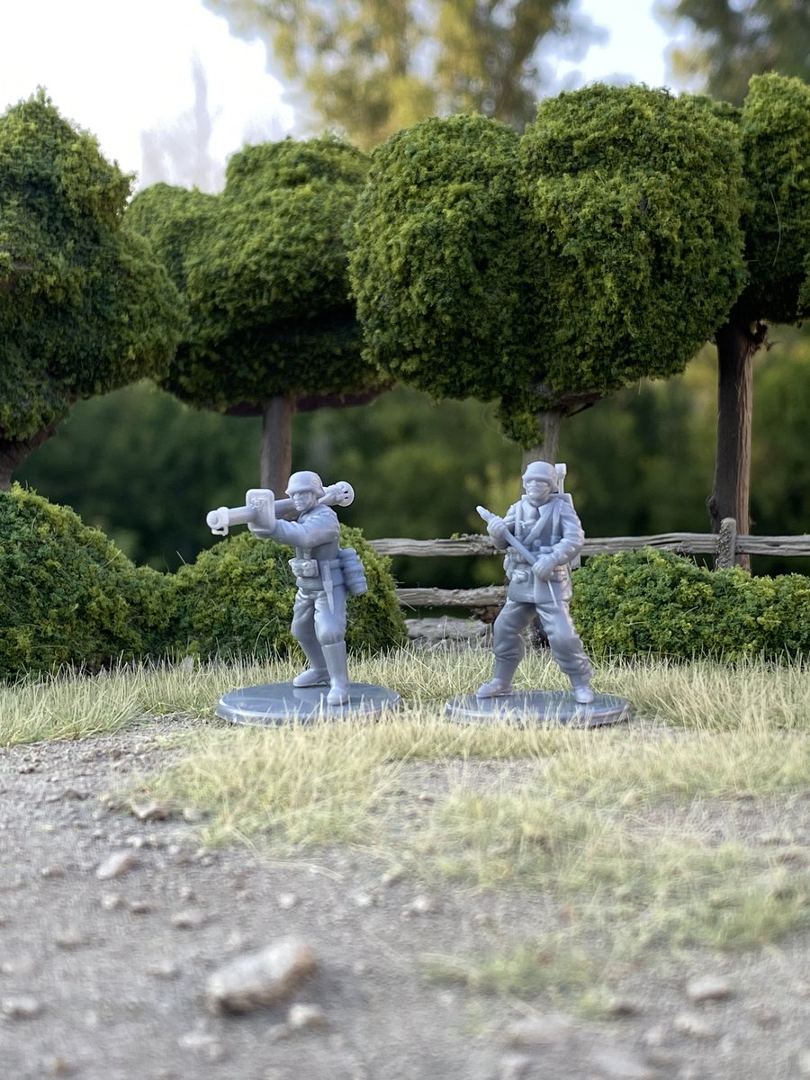 rnminiatures's tweet photo. Taking some photos outdoors in natural light with the photo board I built since my son wants to start selling 3D prints from this company as an income stream. What the hell has taken me so long to do this?!? Natural light is so much better. https://t.co/jHqya1MNv0
