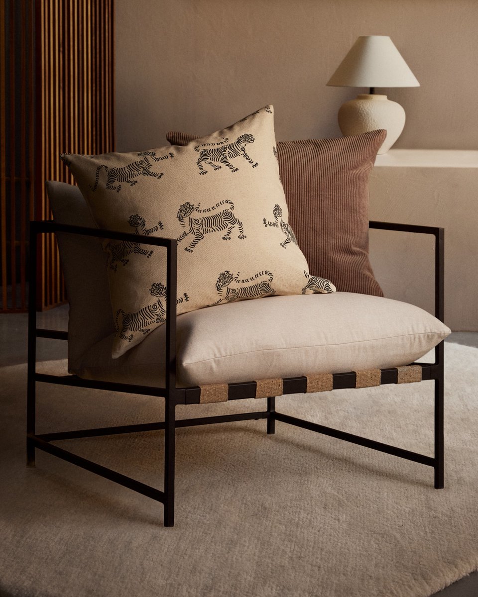 hmphilippines's tweet photo. Our new cushion cover collection has just arrived.
Find your nearest #HMHOME stores: https://t.co/M2kIogXxqI https://t.co/R3pK9OeI8O