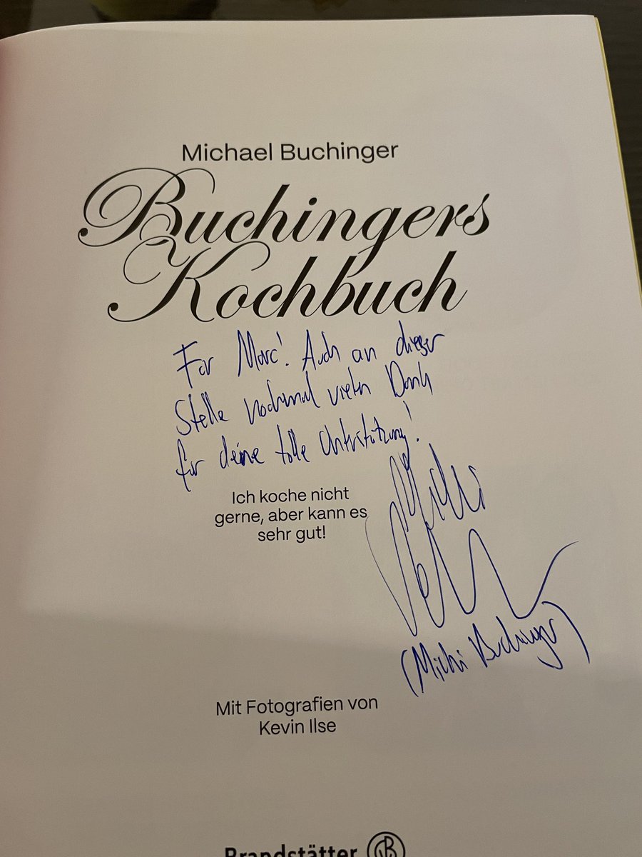 Marc Dänzer ॐ 📿☸️ (@weltpilot1) on Twitter photo Es ist da😎🫶🏼 das Kochbuch von <a href="/MichiBuchinger/">Michael Buchinger</a> mit Widmung. Freue mich sehr was aus dem Buch zu kochen👍🏼 Es ist da😎🫶🏼 das Kochbuch von <a href="/MichiBuchinger/">Michael Buchinger</a> mit Widmung. Freue mich sehr was aus dem Buch zu kochen👍🏼