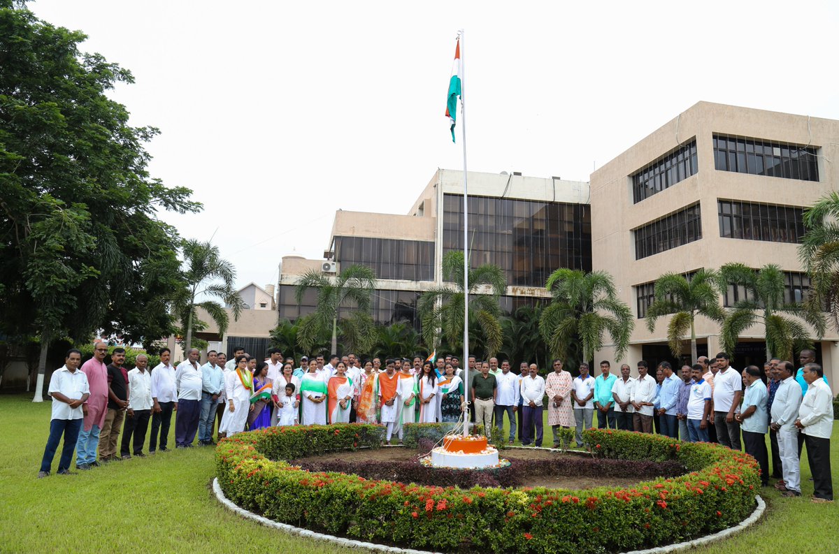 All the four ASI offices at Bhubaneswar celebrated the 78th Independence Day with great enthusiasm by hoisting the national flag in the composite office buildings premises on 15th August 2024.
#HarGharTiranga
#AzadiKaAmritMahotsav
#ArchaeologicalSurveyofIndia