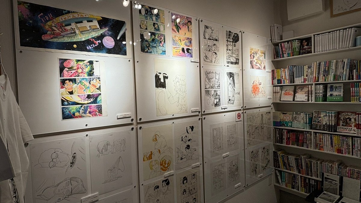\#推しトーチ原画展 〜8/24まで/ マンガナイト@MANGANIGHT_さんが 今推したい❣️7名の作家による原画を展示 ネームや下書き、線画など、会場でしか ご覧になれない激レア作画工程も上映🎦 書店向け機関誌「トー通」も無料配布中です 会期は残り9️⃣日‼️お見逃しなく🍀 詳細:books.manganight.net/to-ti