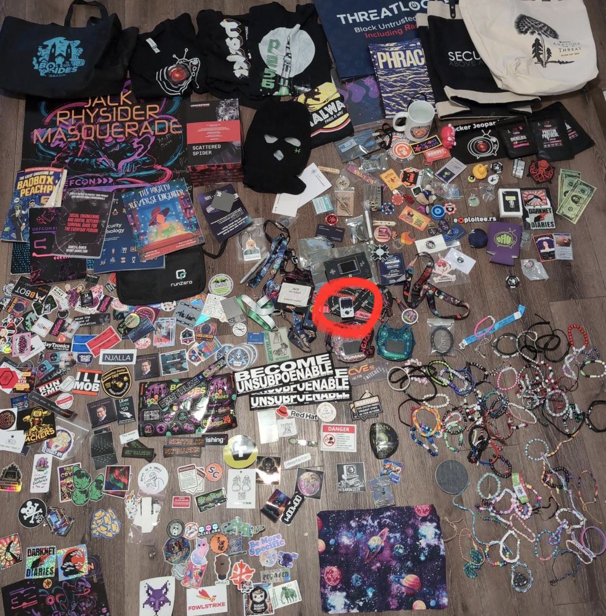 defconpunks's tweet photo. I spy our Rick Roll SAO (gifted)

Our #1 podcast choice for road trips and badge build days. Thank you 🩷 https://t.co/da36c3CV5h